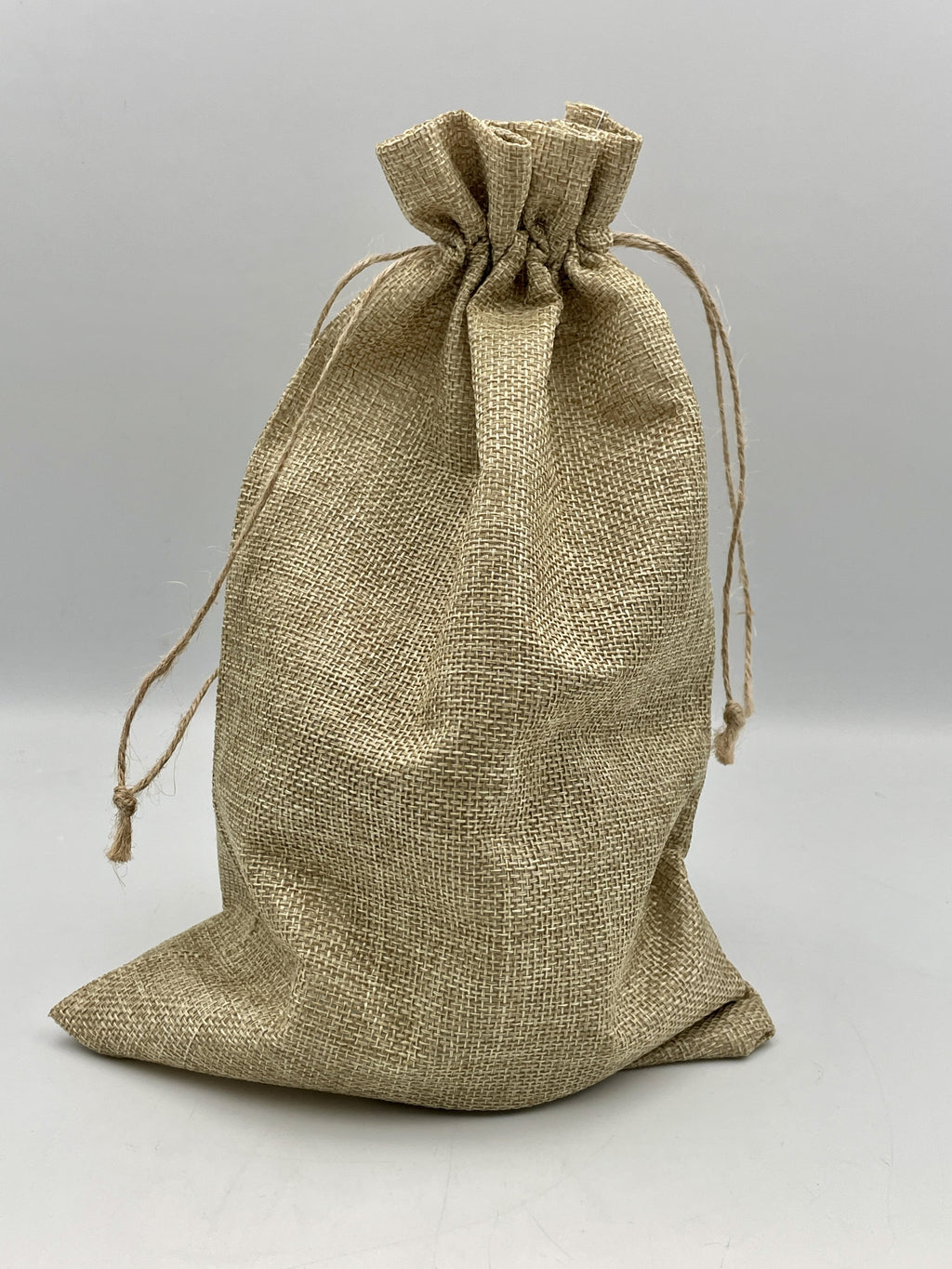 Keep your antique furniture looking its best with our Antique Furniture Care Kit, featuring Harrell’s Tradition Wax, fibre cloth and A5 care guide. Also free on orders over £300.