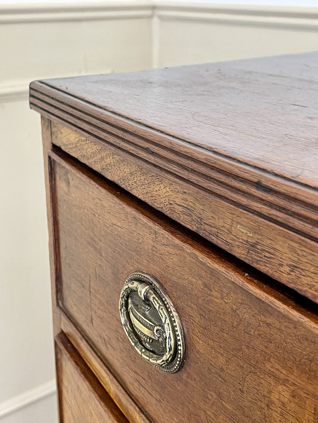 antique-georgian-farmhouse-bow-front-chest-of-drawers