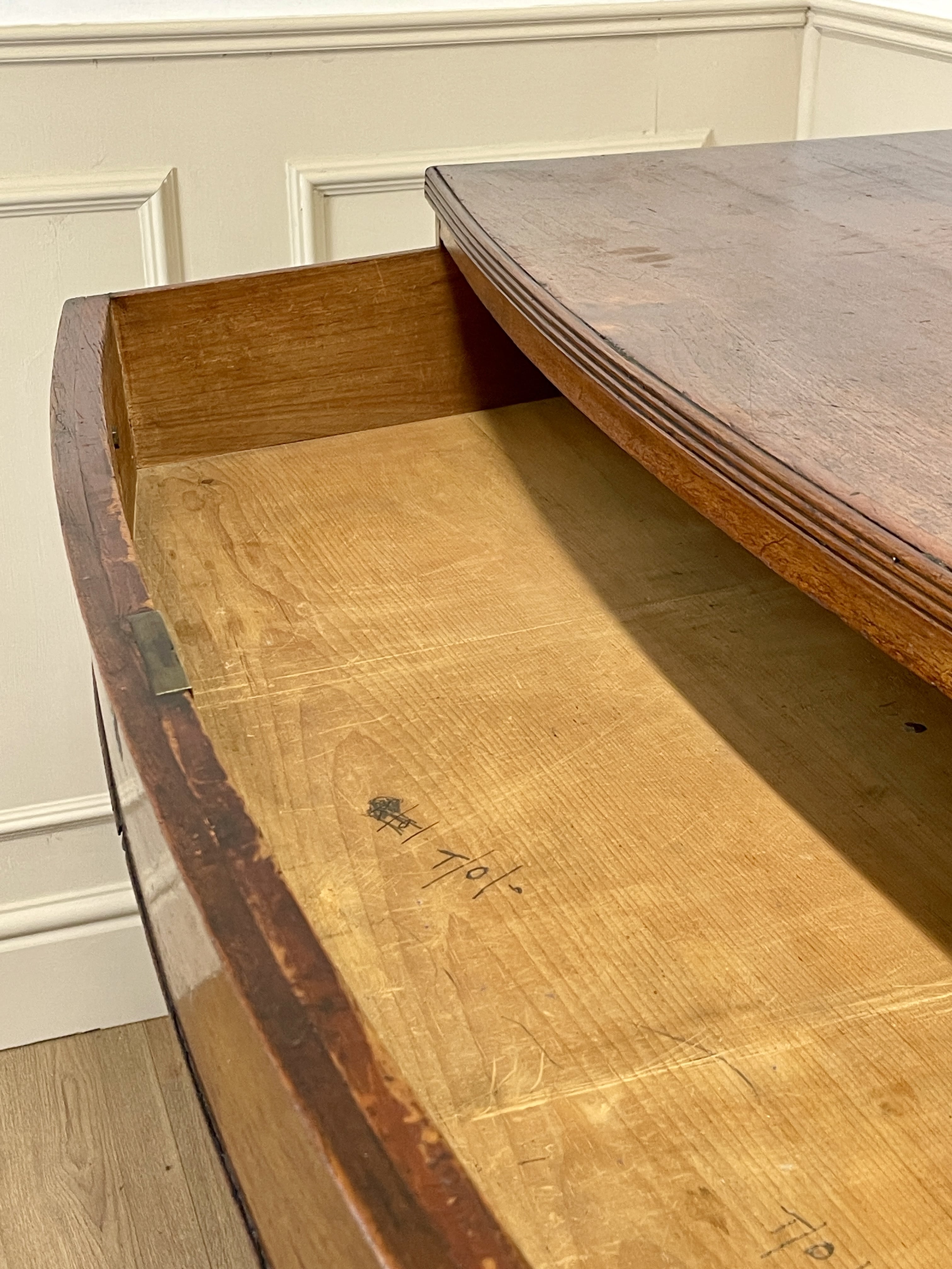 antique-georgian-farmhouse-bow-front-chest-of-drawers