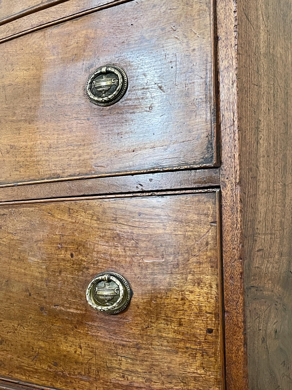 antique-georgian-farmhouse-bow-front-chest-of-drawers