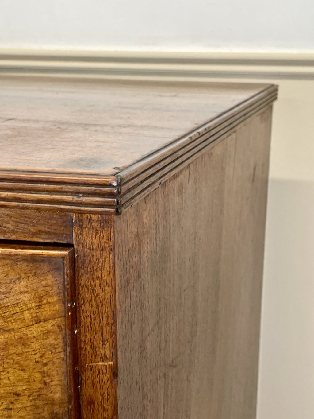 antique-georgian-farmhouse-bow-front-chest-of-drawers