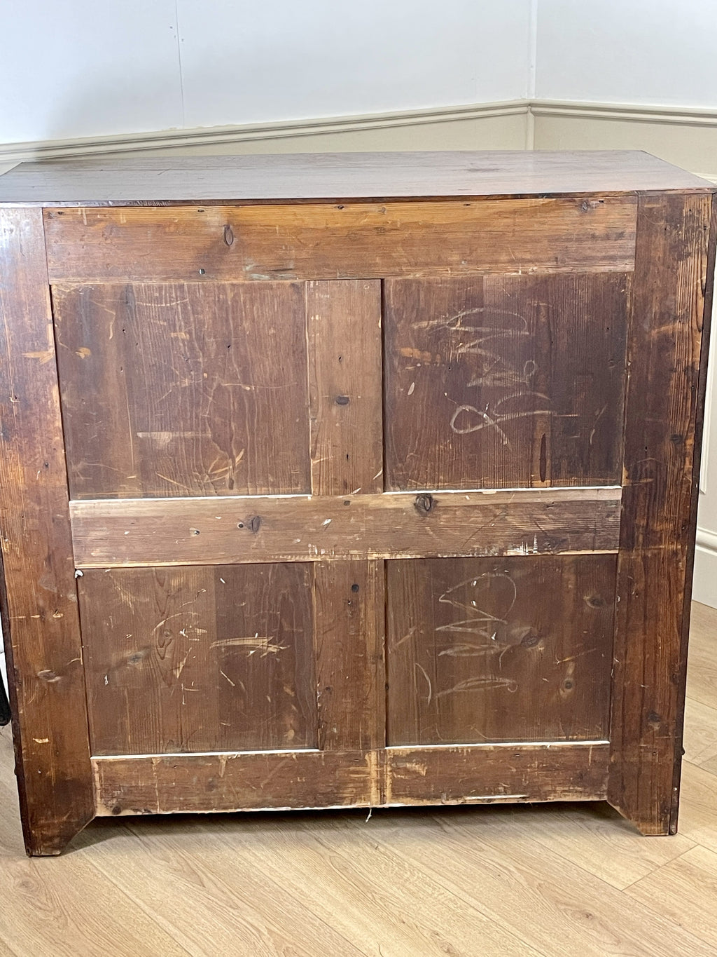 antique-georgian-farmhouse-bow-front-chest-of-drawers