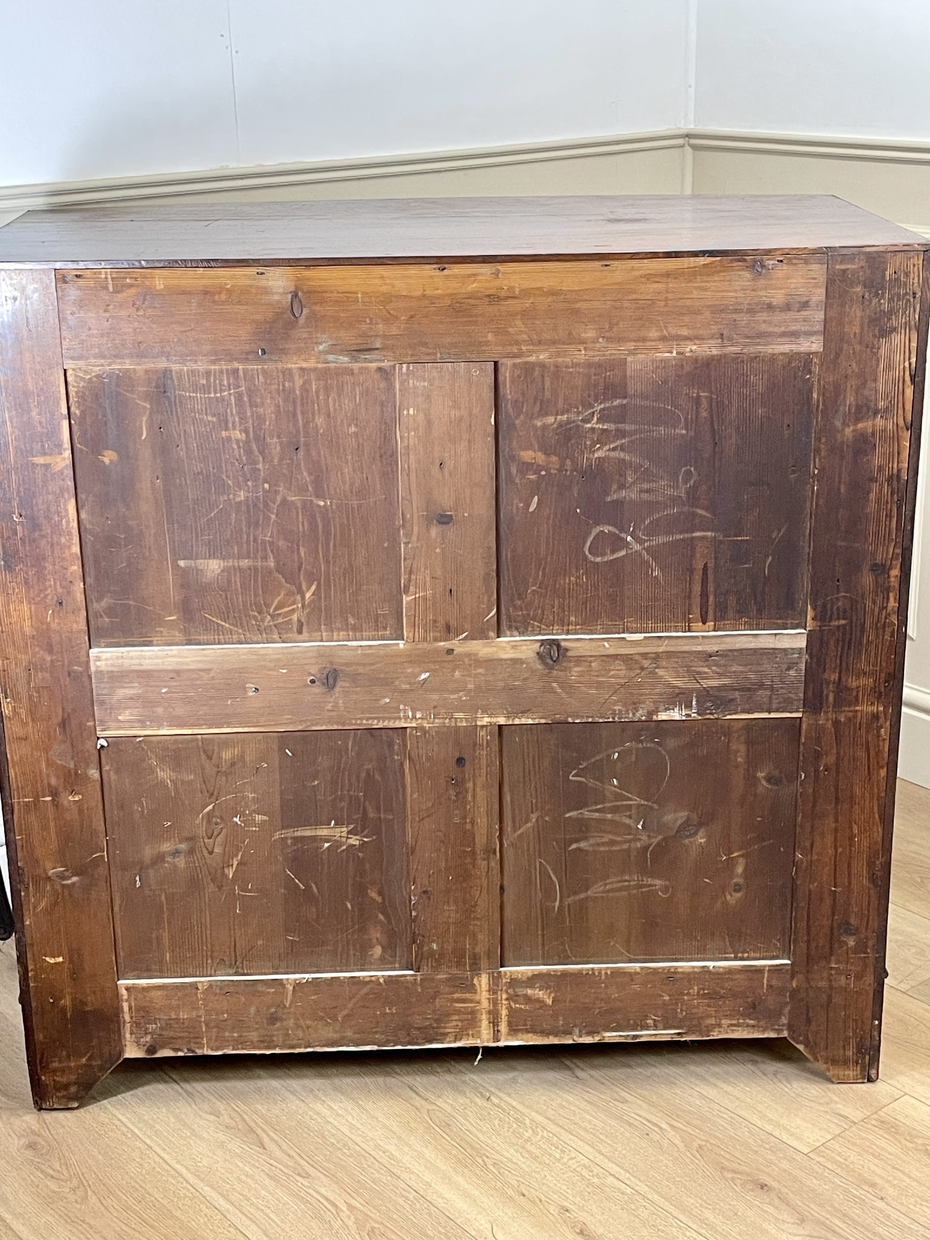 antique-georgian-farmhouse-bow-front-chest-of-drawers