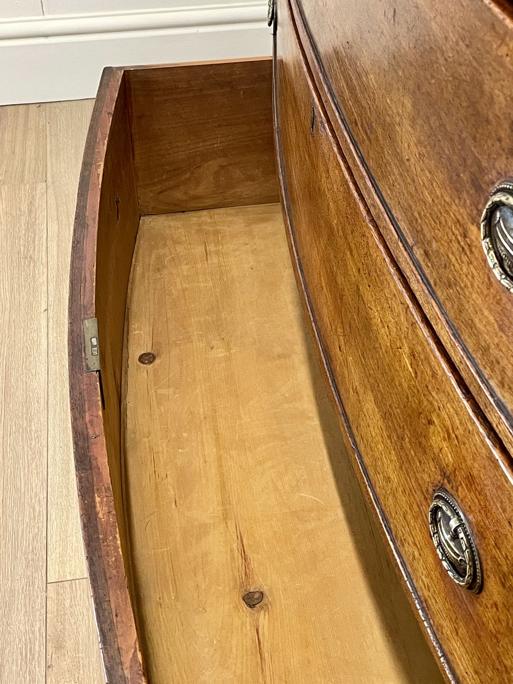 antique-georgian-farmhouse-bow-front-chest-of-drawers