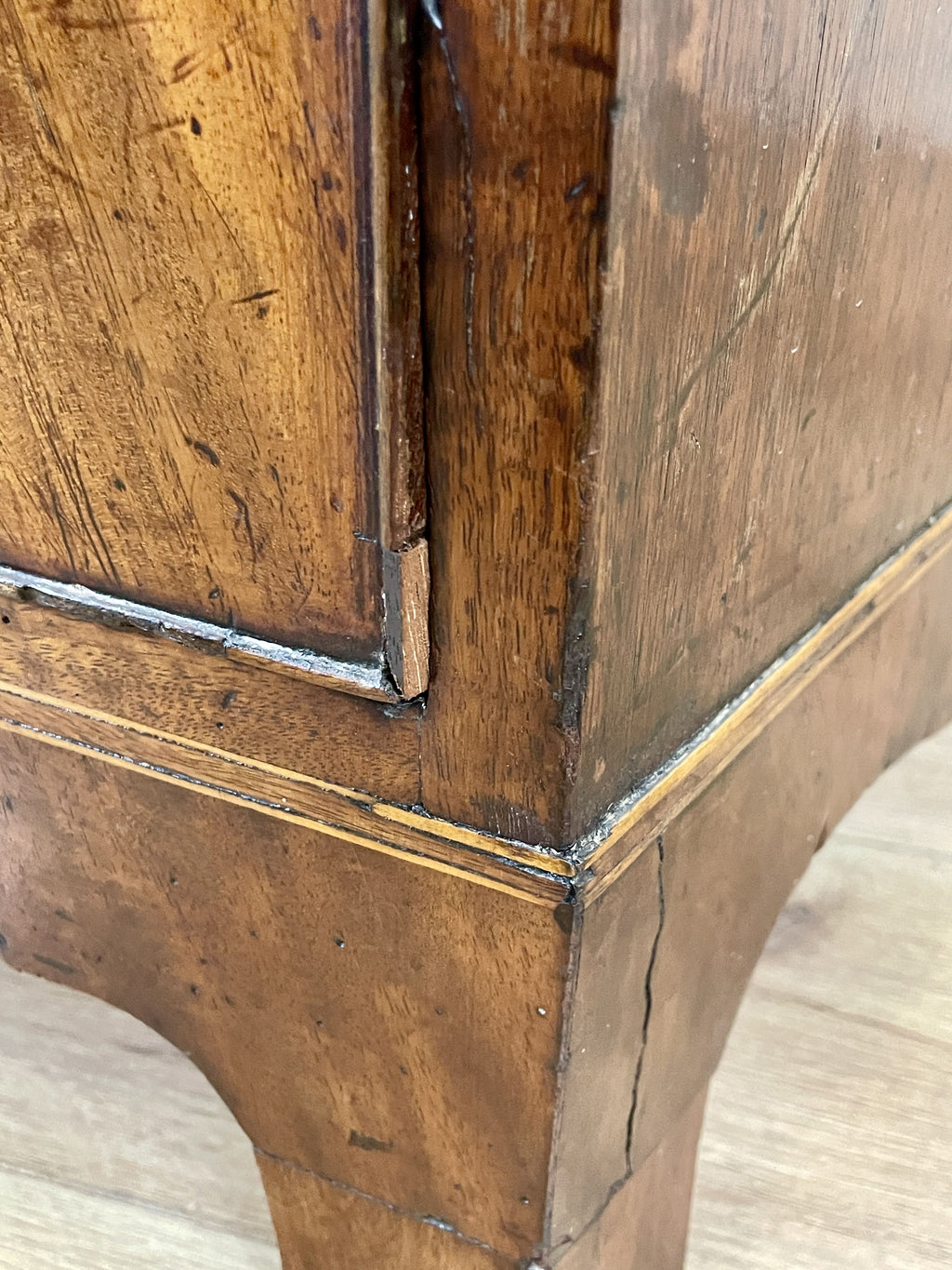 ntique Regency mahogany bowfront chest of drawers with two short over three long drawers, ideal chest of drawers for bedroom in a cottage interior.