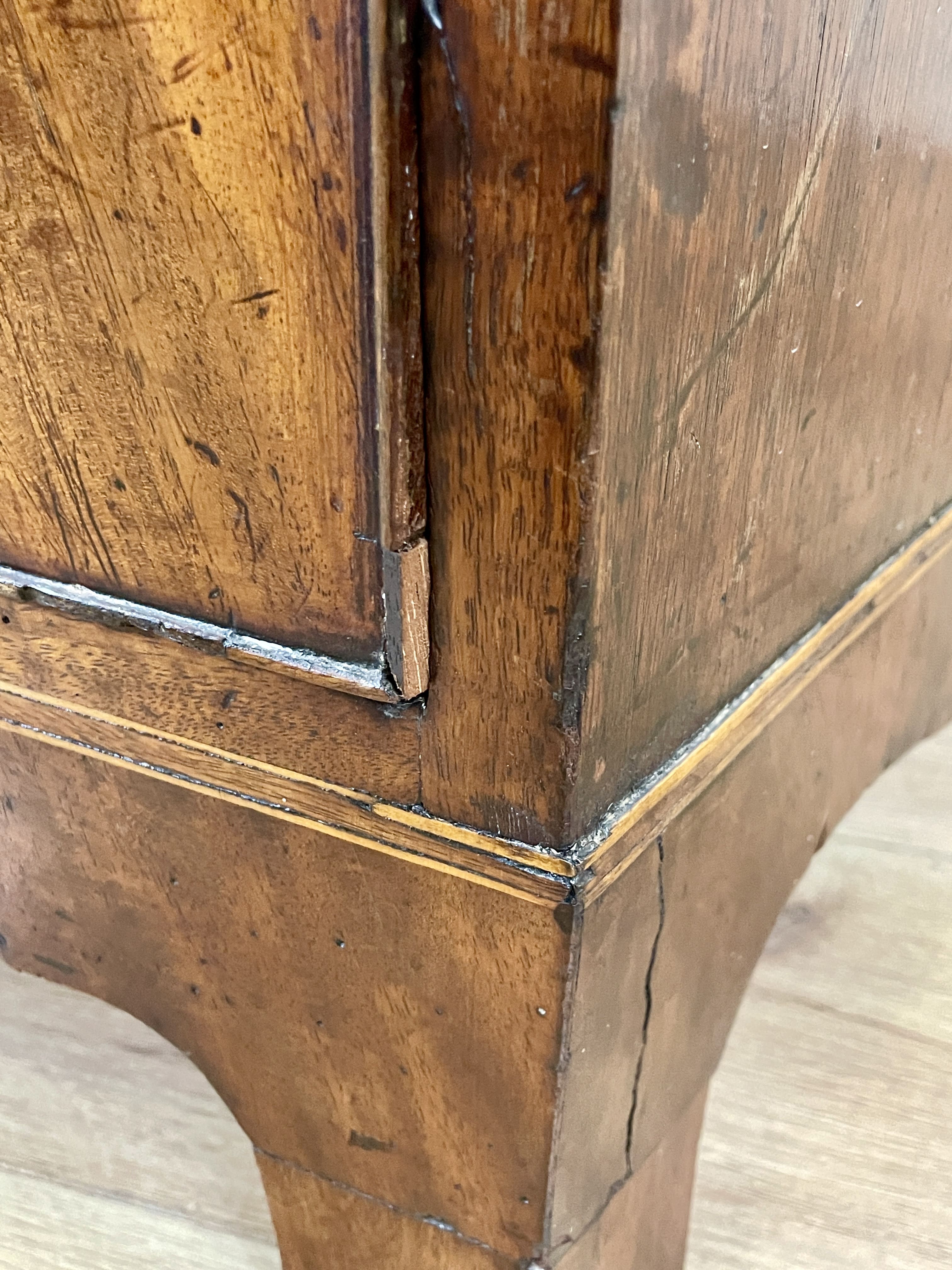 ntique Regency mahogany bowfront chest of drawers with two short over three long drawers, ideal chest of drawers for bedroom in a cottage interior.