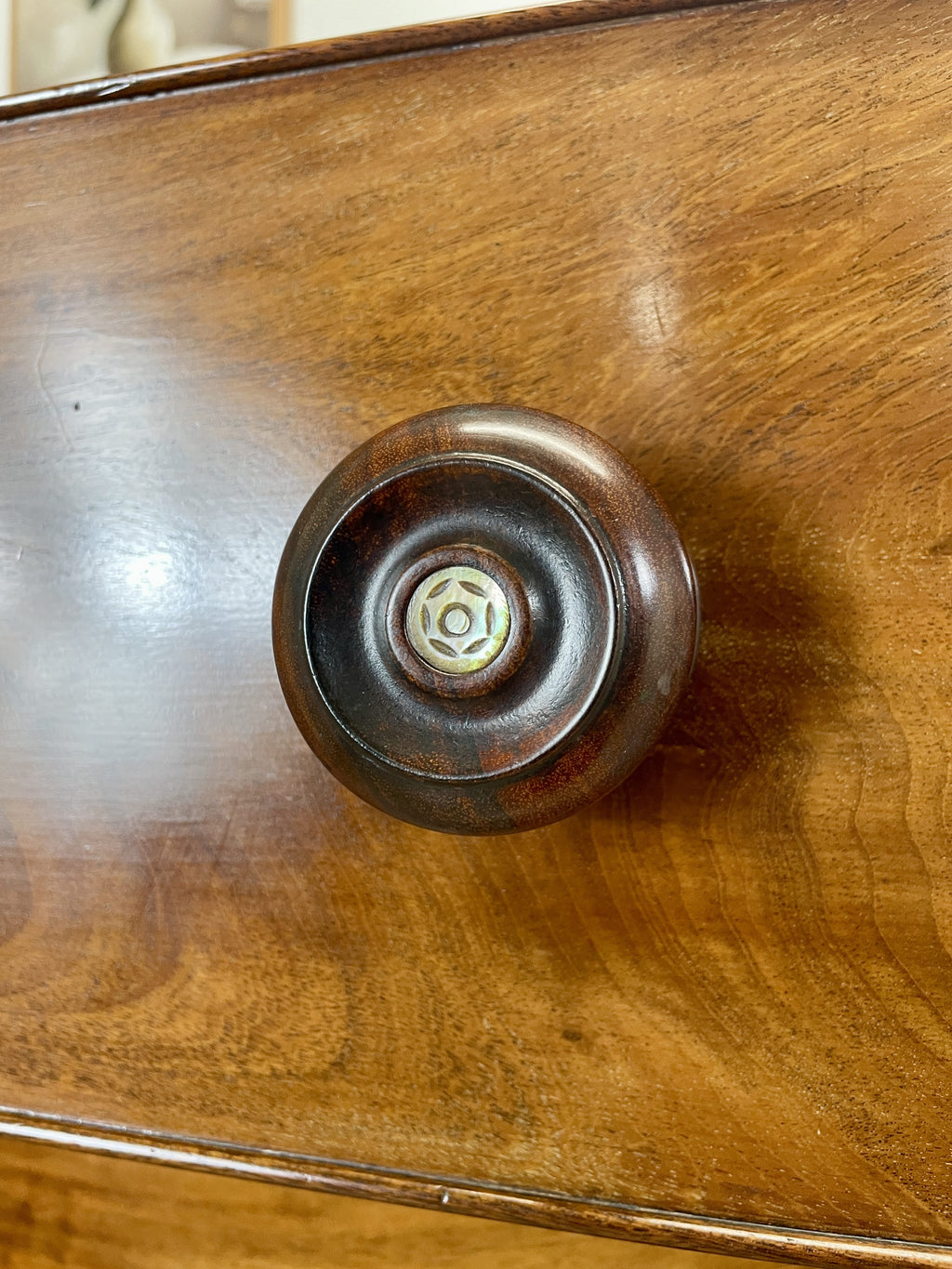 Antique Victorian small mahogany chest of drawers with four deep drawers and mother of pearl handles, perfect chest of drawers for bedroom or cottage interior