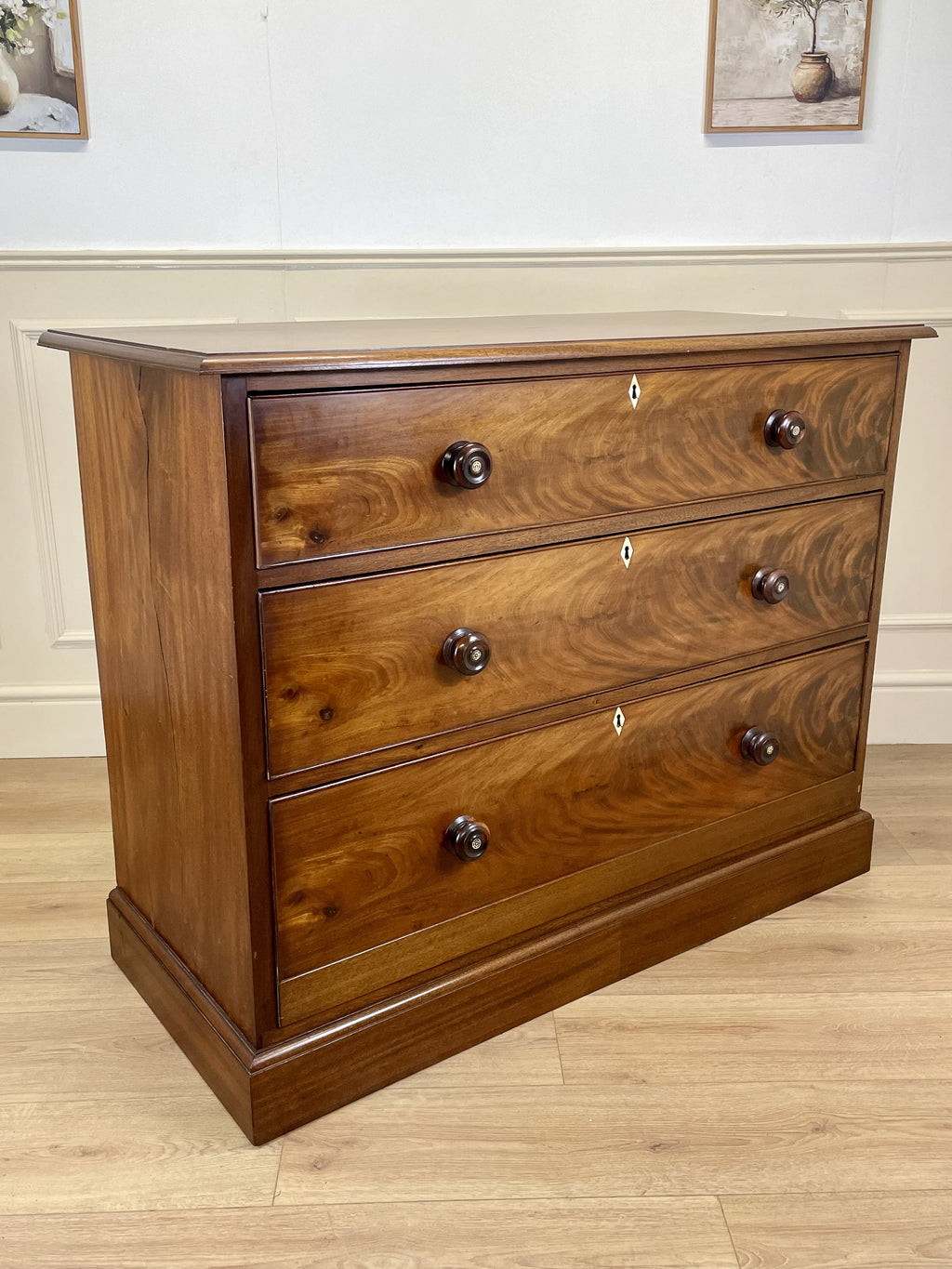 Antique Victorian small mahogany chest of drawers with four deep drawers and mother of pearl handles, perfect chest of drawers for bedroom or cottage interior