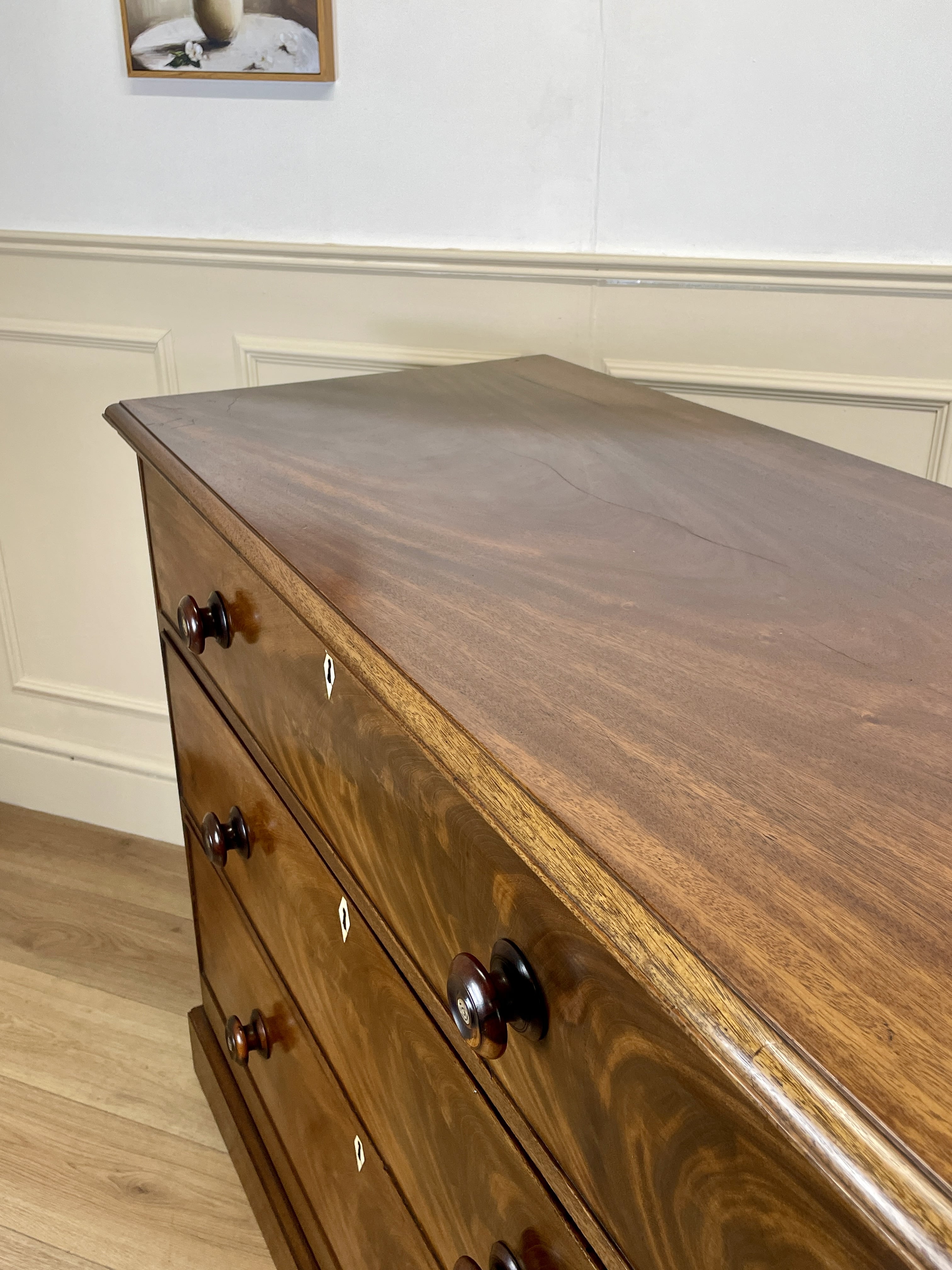 Antique Victorian small mahogany chest of drawers with four deep drawers and mother of pearl handles, perfect chest of drawers for bedroom or cottage interior