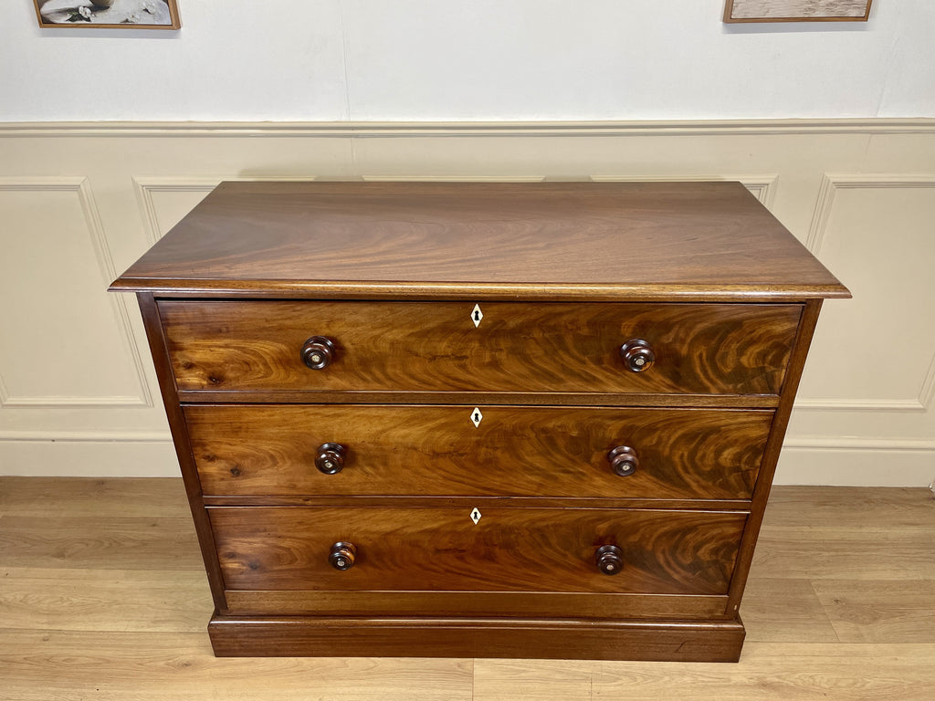 Antique Victorian small mahogany chest of drawers with four deep drawers and mother of pearl handles, perfect chest of drawers for bedroom or cottage interior