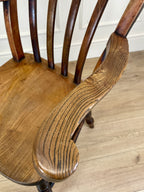 farmhouse arm chair
