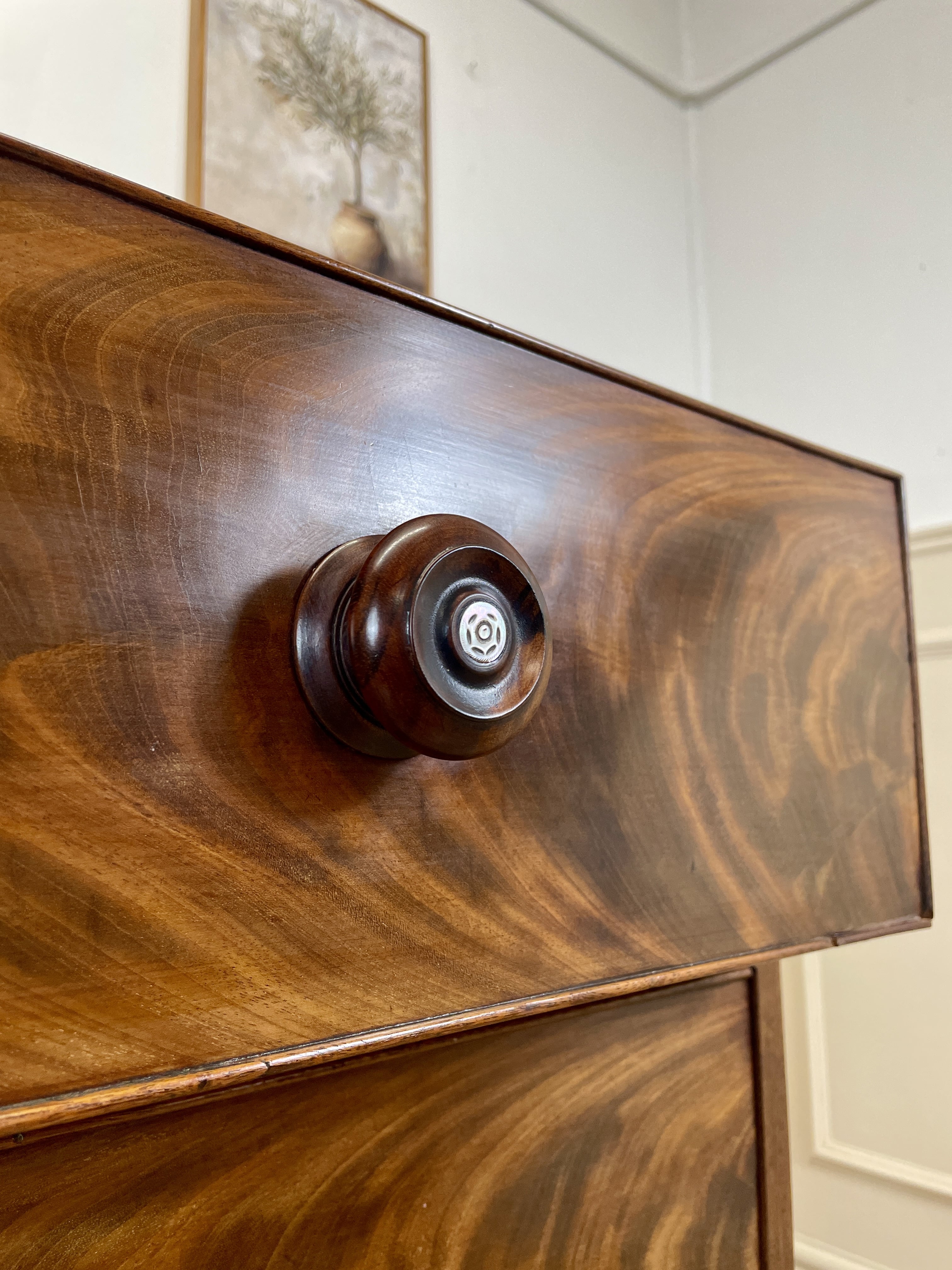 Antique Victorian small mahogany chest of drawers with four deep drawers and mother of pearl handles, perfect chest of drawers for bedroom or cottage interior